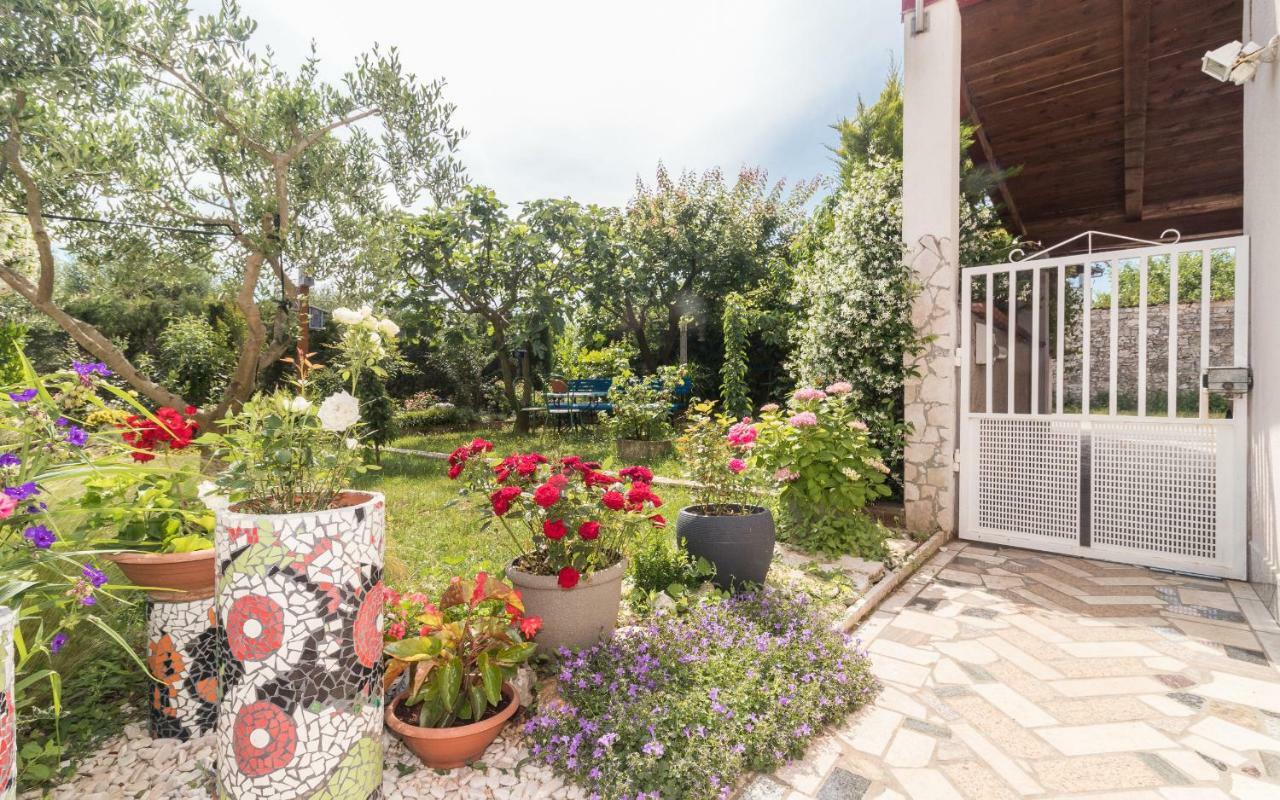 Holiday Home Nadia Пула Экстерьер фото